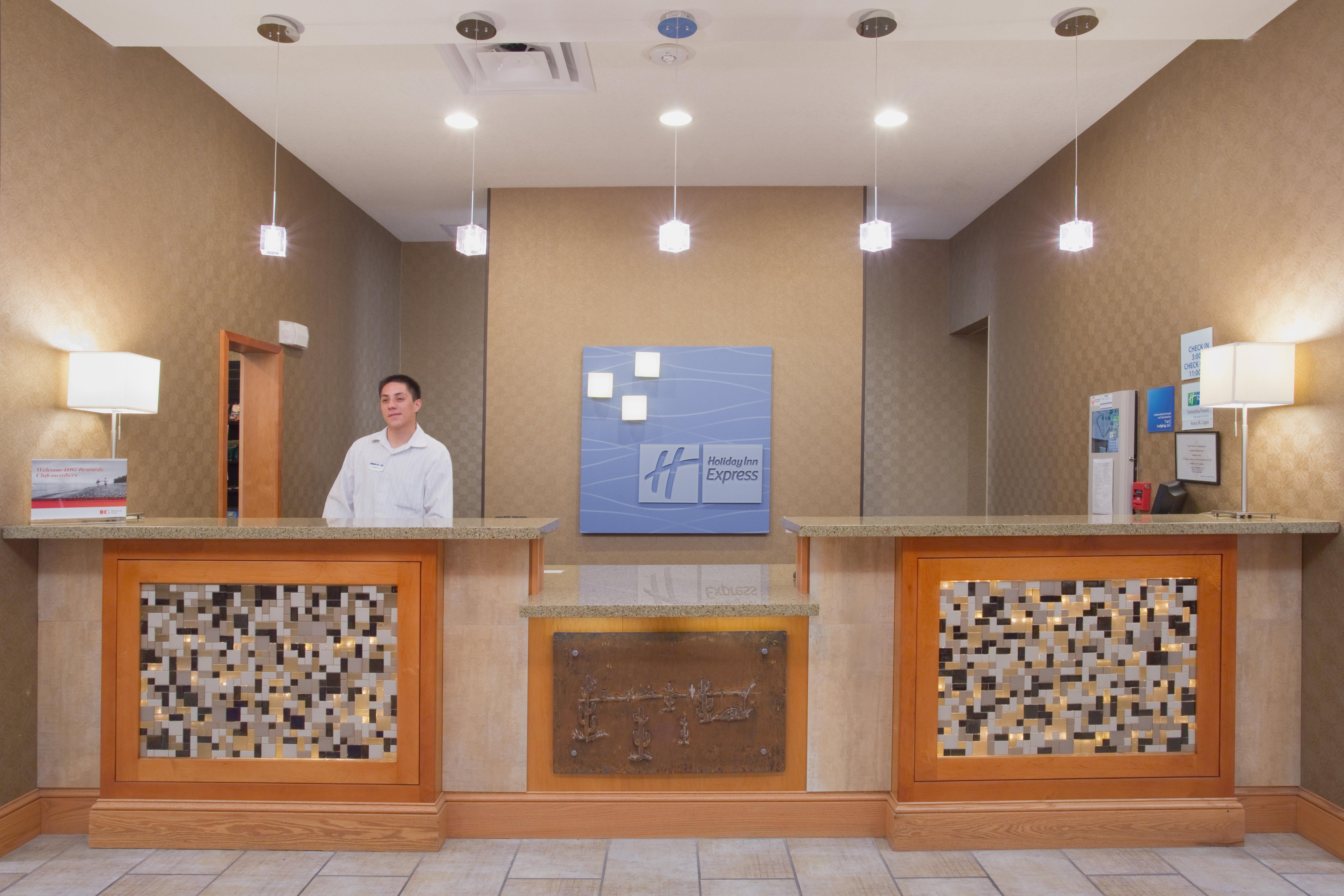 Holiday Inn Express & Suites Truth Or Consequences By Ihg Exterior photo